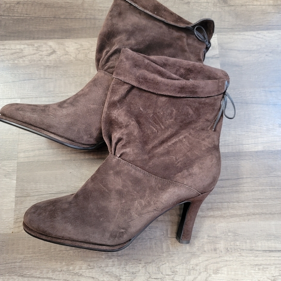 Brown suede high-heel booties - Picture 4 of 6